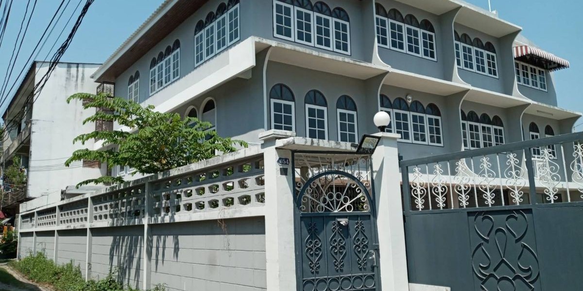 commercial shop space for sale near MRT